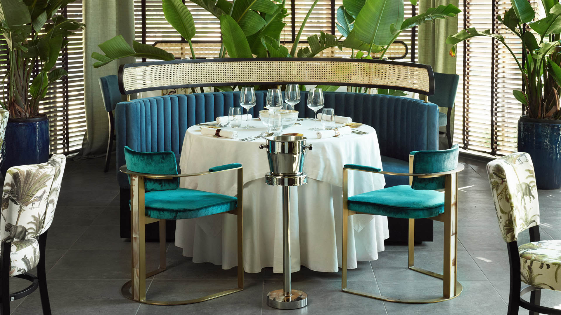 Tableware - cover - Arcahorn