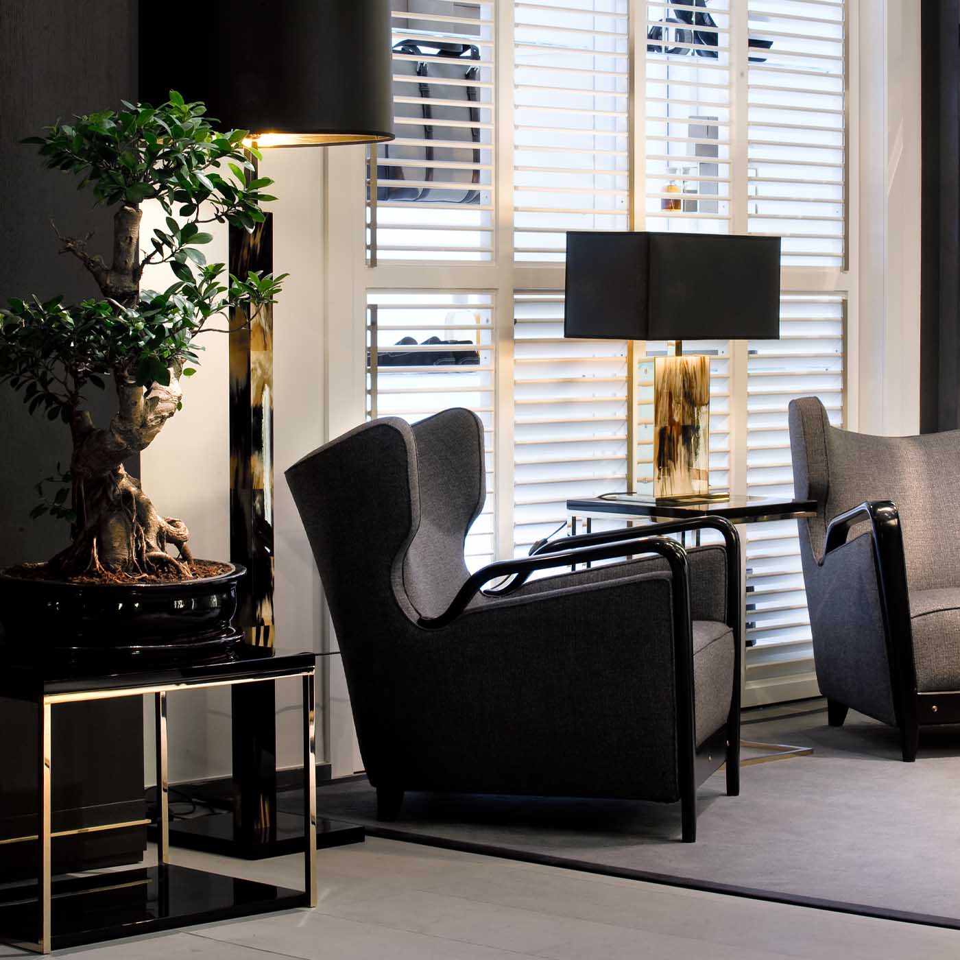 Lamps - Florian table lamp in horn and chromed brass - ambiance picture - Arcahorn