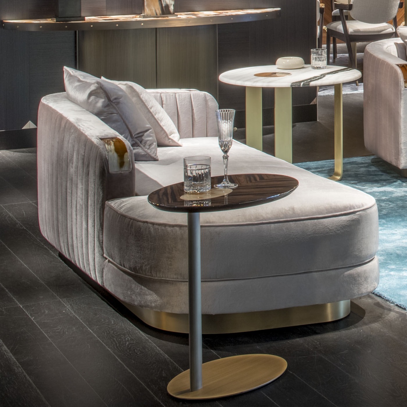 Tables and console tables - Keplero End table in Makassar ebony and horn - ambiance picture - Arcahorn