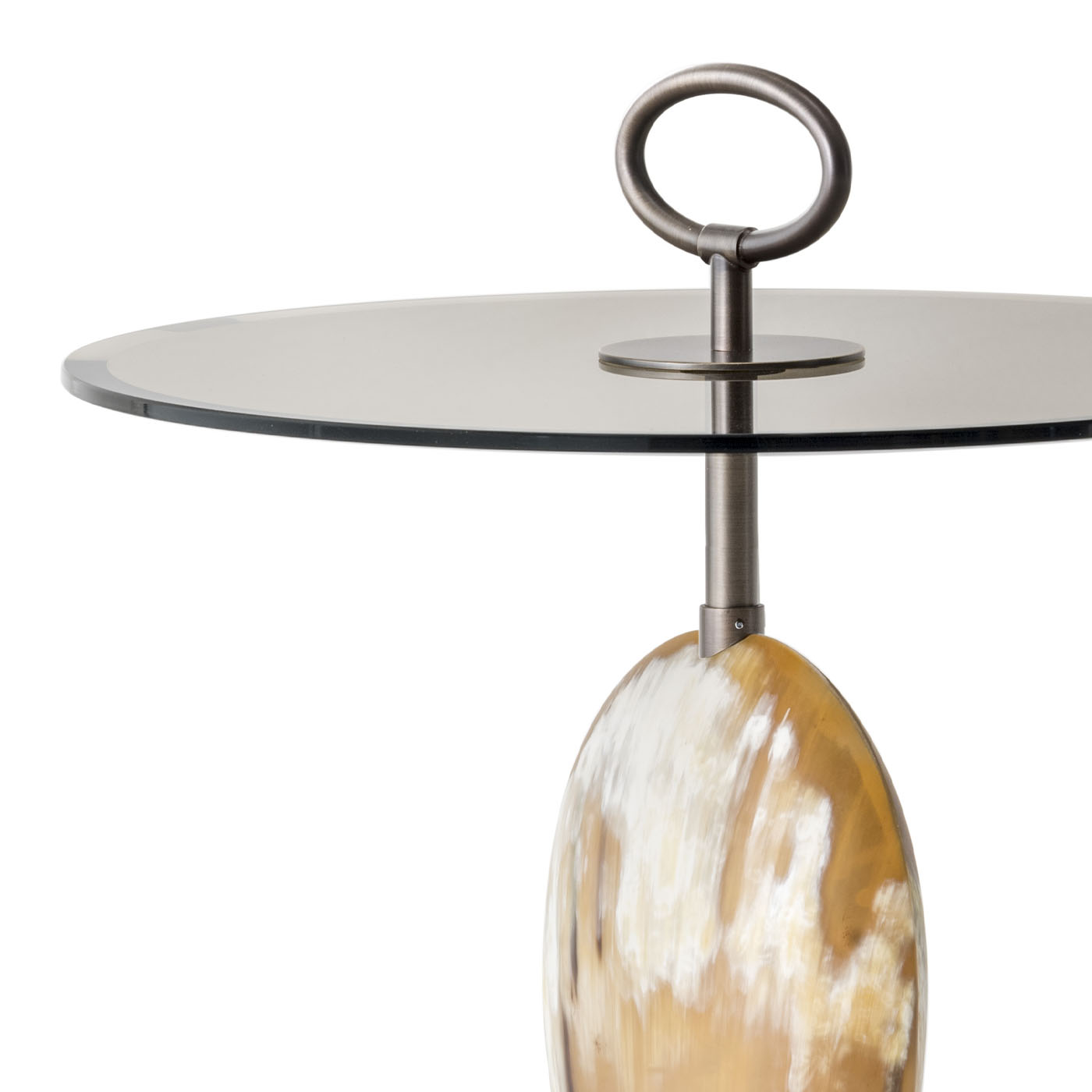 Tables and console tables - Macari side table in horn and burnished brass - detail - Arcahorn