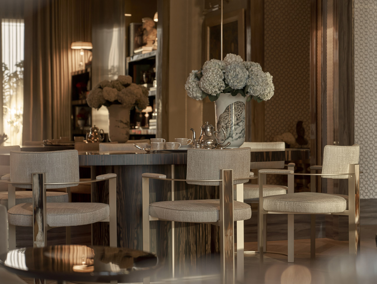 Tables and console tables - Nettuno tall table in glossy ebony and horn - horizontal - Arcahorn